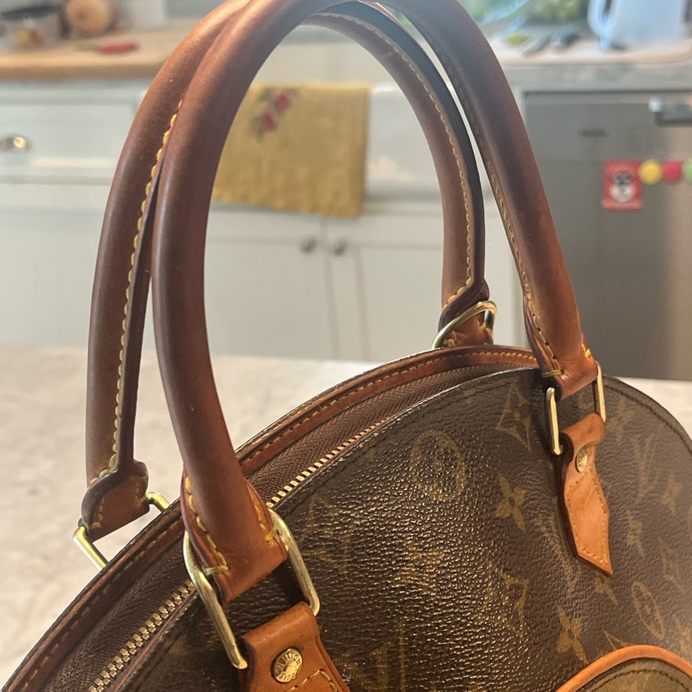 LV Monogram Ellipse PM. - Picture 6 of 12